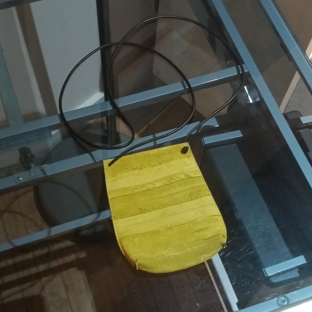 B May Cell Pouch